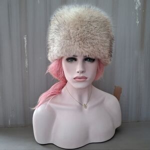 Vintage Exclusive Collection Fur hat winter Made In Canada Circ Approx 21"